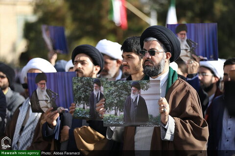 Photos/ Le rassemblement du peuple révolutionnaire de Qom à l'occasion de la commémoration de l'épopée du 9 Dey