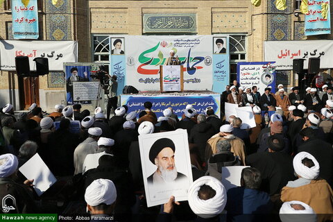 Photos/ Le rassemblement du peuple révolutionnaire de Qom à l'occasion de la commémoration de l'épopée du 9 Dey