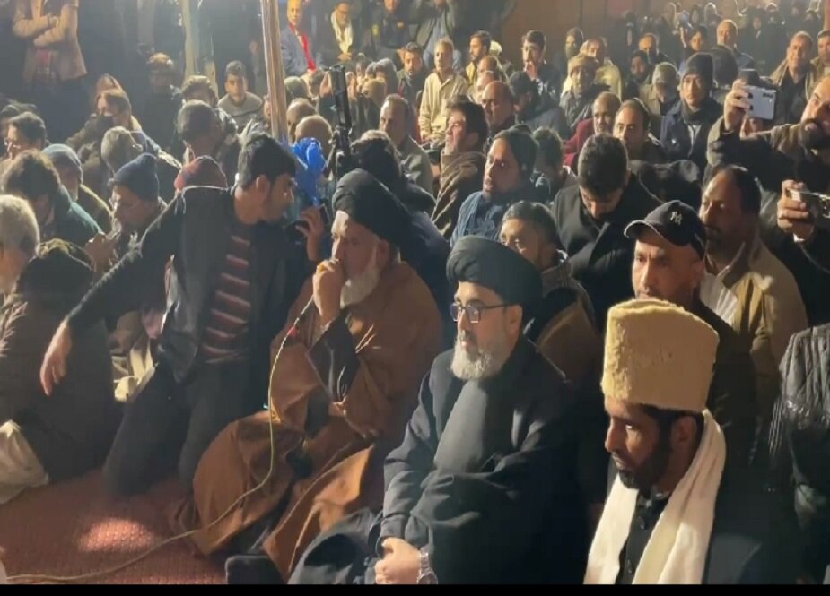 لاہور؛ ایم ڈبلیو ایم پاکستان کا دھرنا چھٹے روز میں داخل/اب تک دھرنے کیوں جاری ہیں؟ جانیں اس رپورٹ میں