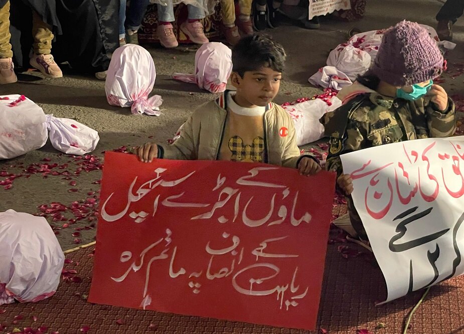 لاہور؛ ایم ڈبلیو ایم پاکستان کا دھرنا چھٹے روز میں داخل/اب تک دھرنے کیوں جاری ہیں؟ جانیں اس رپورٹ میں