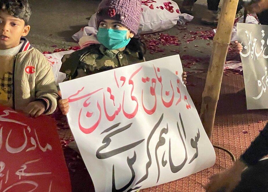 لاہور؛ ایم ڈبلیو ایم پاکستان کا دھرنا چھٹے روز میں داخل/اب تک دھرنے کیوں جاری ہیں؟ جانیں اس رپورٹ میں