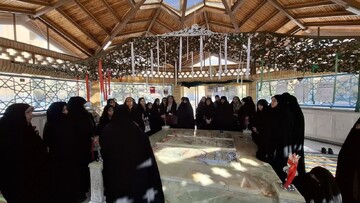 بازدید جمعی از بانوان بسیجی مرکز صداوسیما از جامعه الزهرا (س)