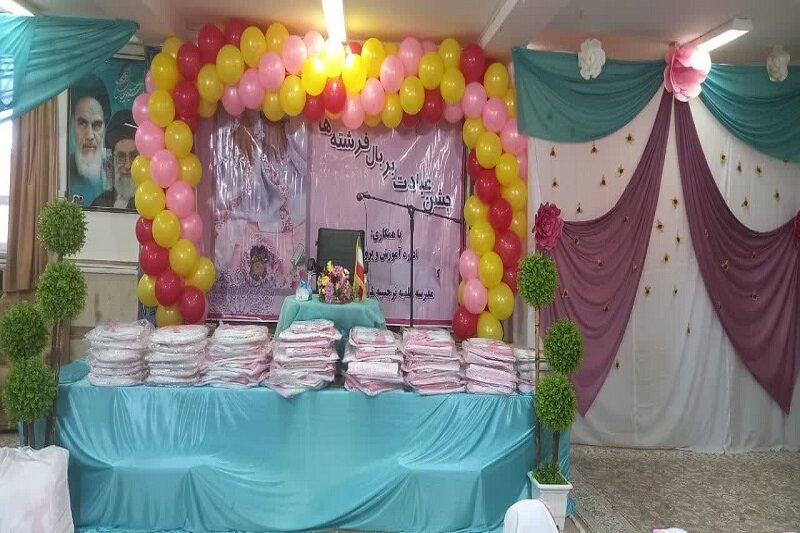 مراسم جشن تکلیف ۲۴۰ دانشآموز روستایی شهرستان سنقر برگزار شد