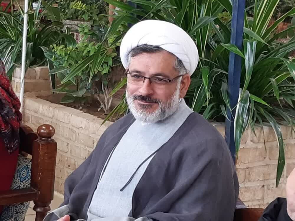 حضور در راهپیمایی ۲۲بهمن، پیام مقاومت در برابر چالش‌ها را منتقل می‌کند