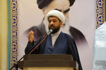 ابزار هنر در انتقال مفاهیم مقاومت مورد غفلت قرار نگیرد