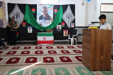 تصاویر/ گرامیداشت یاد حاج قاسم توسط دانش آموزان عالیشهری