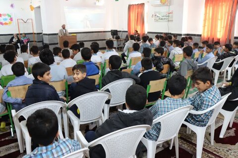 تصاویر/ گرامیداشت یاد حاج قاسم توسط دانش آموزان عالیشهری