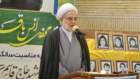 تصاویر/برگزاری محفل انس با قرآن و آیین آزادسازی جرائم مالی در کردستان