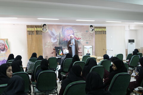 مراسم سالگرد شهادت شهید سلیمانی در مدرسه علمیه خواهران بوشهر