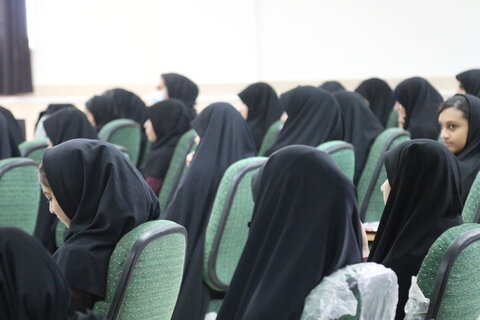 مراسم سالگرد شهادت شهید سلیمانی در مدرسه علمیه خواهران بوشهر