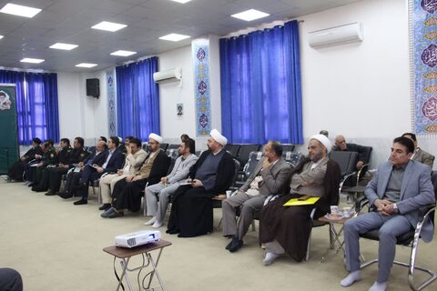 تصاویر جلسه شورای فرهنگ عمومی لرستان