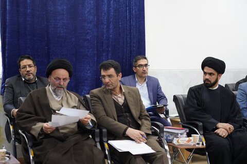 تصاویر جلسه شورای سیاست گذاری مسکن طلاب و روحانیون استان لرستان