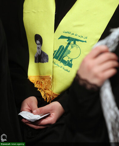 Photos/ Rencontre de groupe des familles des martyrs qui ont défendu le sanctuaire et le front de résistance, avec le leader de la révolution
