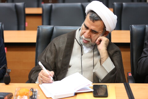 تصاویر/ آیین رونمایی از ترجمه کتاب مسیحیت و عصر جدید