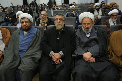 تصاویر / شب شعر مقاومت طلاب حوزه علمیه استان اصفهان‎