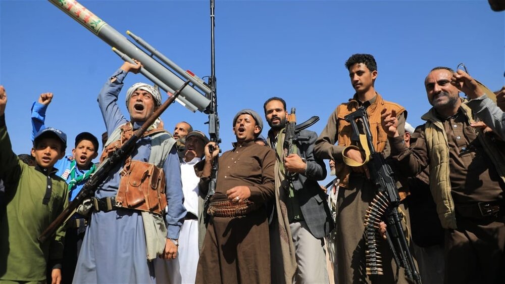 الحوثيون يعلنون إسقاط طائرة أمريكية بصاروخ أرض - جو في أجواء مأرب الحوثيون يعلنون إسقاط طائرة أمريكية بصاروخ أرض - جو في أجواء مأرب
