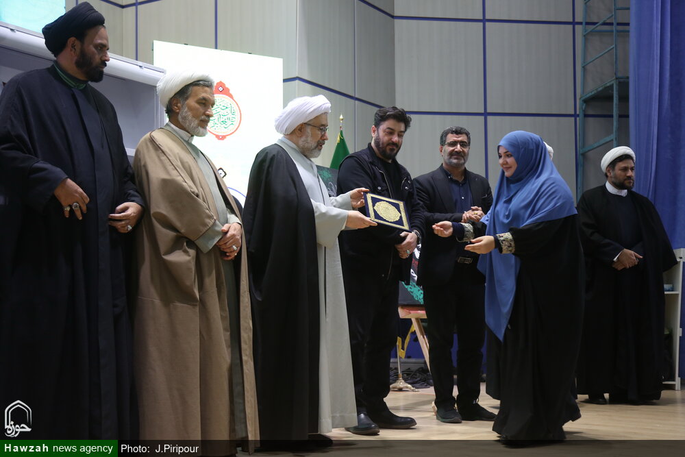 इस्लामी प्रतिरोध की स्थापना का फ़लसफ़ा वास्तव में शैतानी ताकतों के खिलाफ लड़ना था