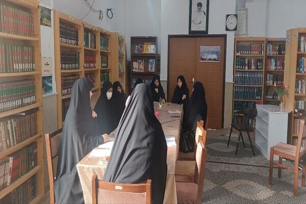 نشست ستاد پذیرش در مدرسه علمیه خواهران پارسآباد برگزار شد