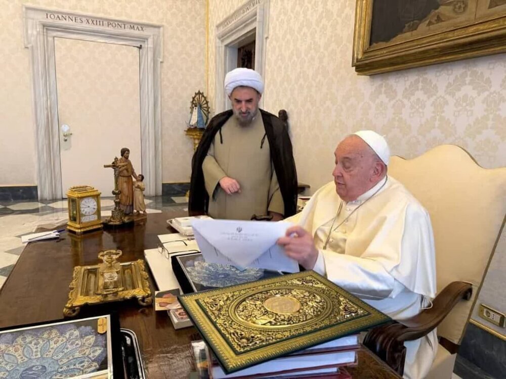 Iran’s President congratulates Pope Francis on New Year