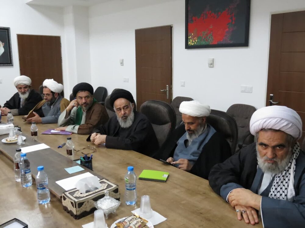 گردهمایی ائمه جمعه منطقه کاشان در مرکز خدمات حوزه علمیه منطقه کاشان برگزار شد