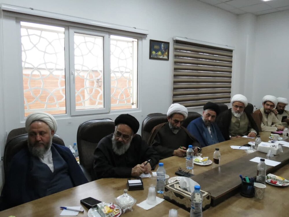 گردهمایی ائمه جمعه منطقه کاشان در مرکز خدمات حوزه علمیه منطقه کاشان برگزار شد