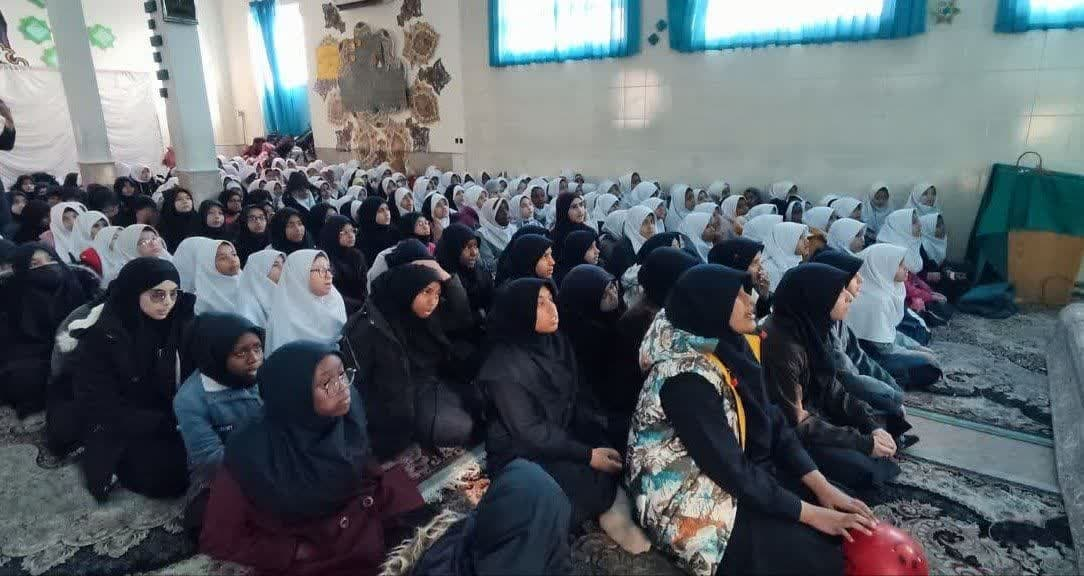 گزارشی از عشق نوجوانان غیرایرانی به سردار دل ها