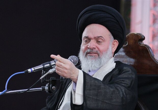 Le défunt Ayatollah Safi Golpayegani accordait une attention particulière à la jeune génération