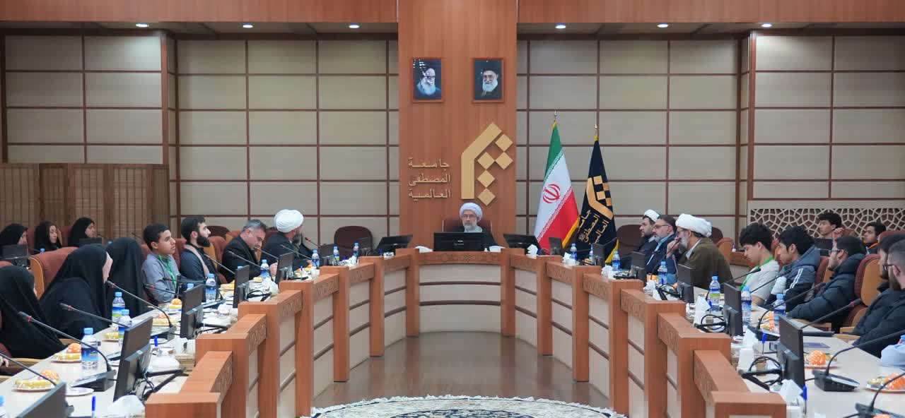 مدعیان دموکراسی برای دیدار با تروریستهای سوریه صف کشیدهاند!