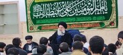 اللہ کا فضل ہے کہ ایران جیسے بڑے ملک کی قیادت امام خامنہ‌ای جیسے فقیہ جامع الشرائط کے ہاتھ میں ہے: عراقی عالمِ دین