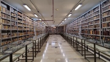 بازدید مسئولان موسسه میراث فقاهت خراسان از کتابخانه آیت الله مرعشی نجفی در قم