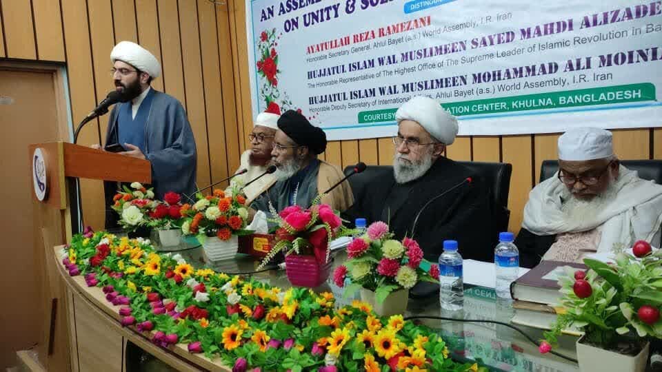 Bangladeshi Scholars Meet with Ayatollah Ramezani