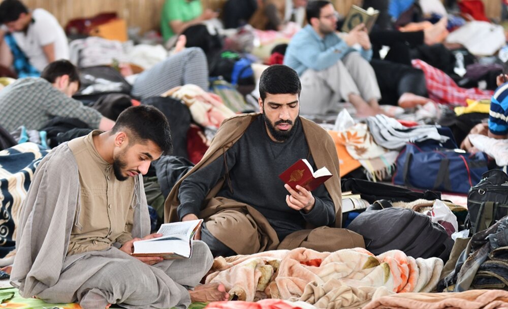 शरई अहकाम | एतेकाफ में अज्ञानता के कारण मोहर्रेमात का अंजाम देना शरई अहकाम | एतेकाफ में अज्ञानता के कारण मोहर्रेमात का अंजाम देना