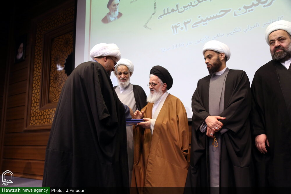 پیام اربعین حسینی مقاومت در برابر جریان کفر و استکبار جهانی است