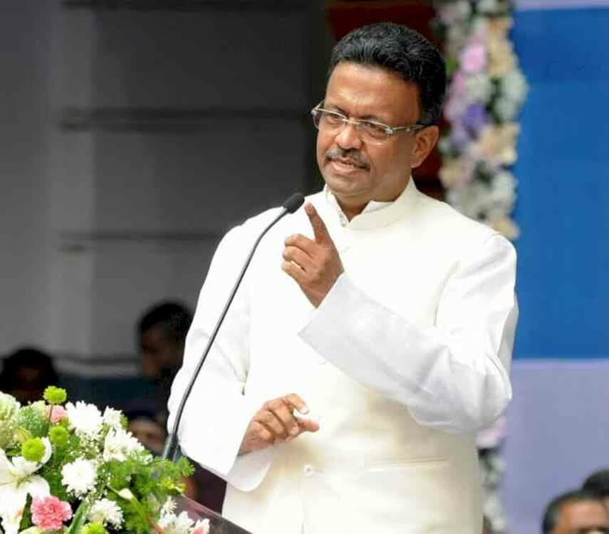 ভারতীয়রাই বাংলাদেশ সীমান্তে উসকানিমূলক স্লোগান দিয়েছে: ফিরহাদ হাকিম ফিরহাদ হাকিম