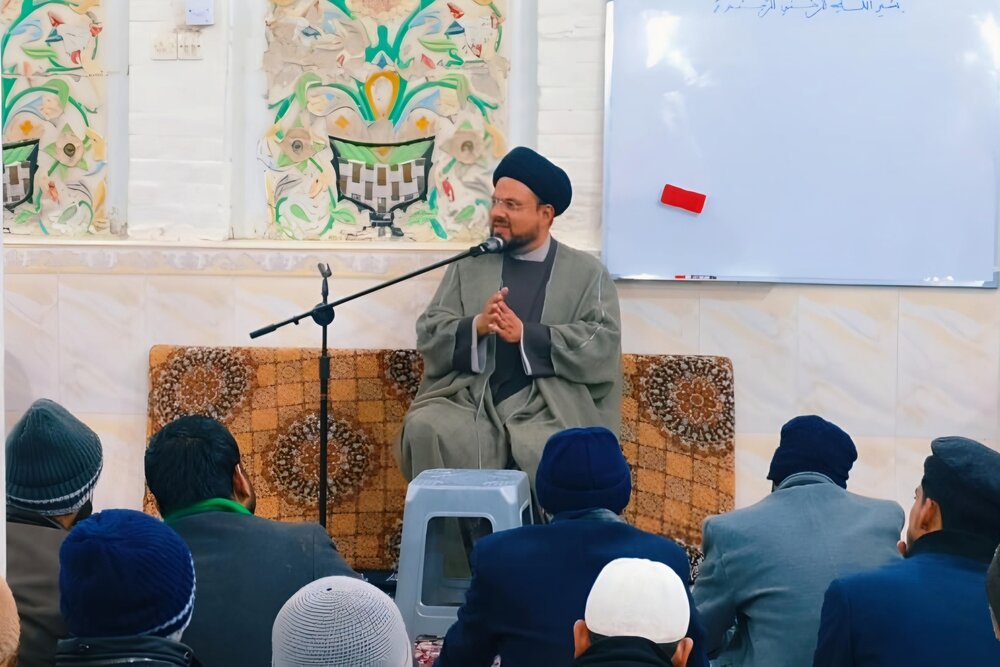 मेलबर्न के इमाम जुमा का नजफ़ दौरा: छात्रों के साथ शैक्षणिक और नैतिक सत्रों में समय और तज़कीया नफ़्स का महत्व