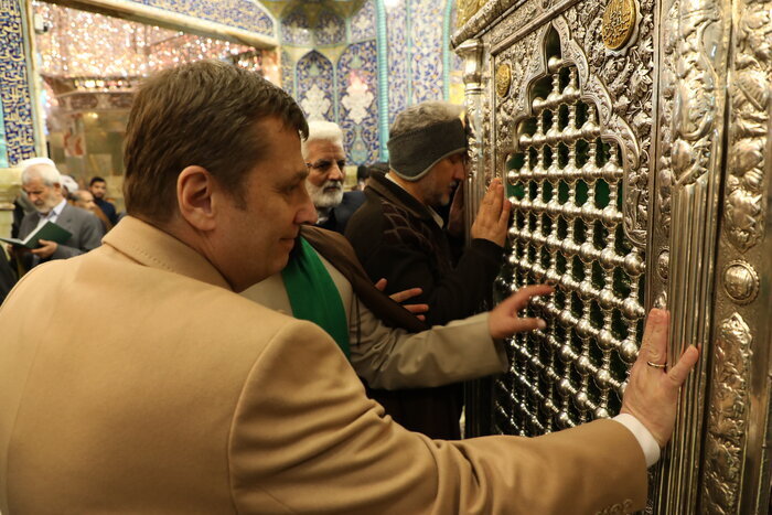 Serbian envoy visits Hazrat Masoumeh (PBUH) shrine