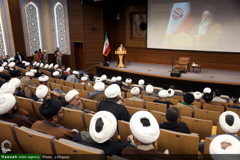 Photos/Première conférence en l'honneur des missionnaires internationaux d'Arbaeen