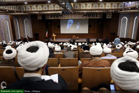 Photos/Première conférence en l'honneur des missionnaires internationaux d'Arbaeen