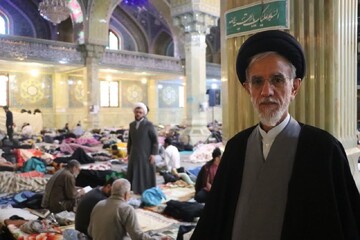 آیین اعتکاف به عنوان اصل در جهان اسلام تعریف شود