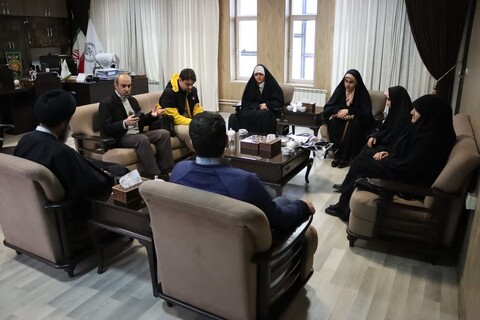 دیدار صدرایی های تبریز با مدیرکل تبلیغات اسلامی استان به مناسبت روز پدر