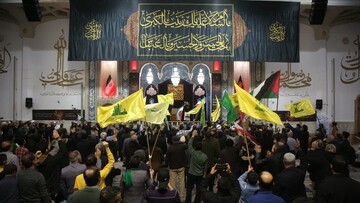 مردم قم شکرانه پیروزی غزه را در حرم حضرت‌ معصومه(س) به جا آوردند