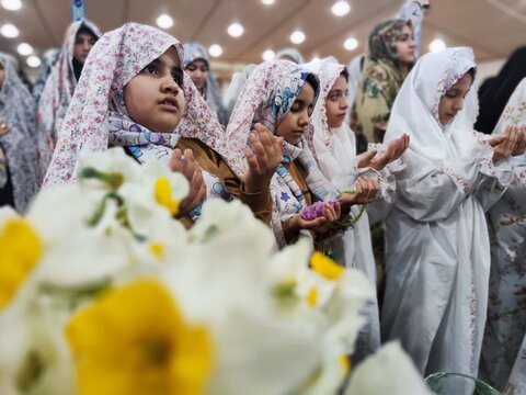 اعتکاف دانش آموزی دختران در مسجد امیرالمؤمنین ارومیه
