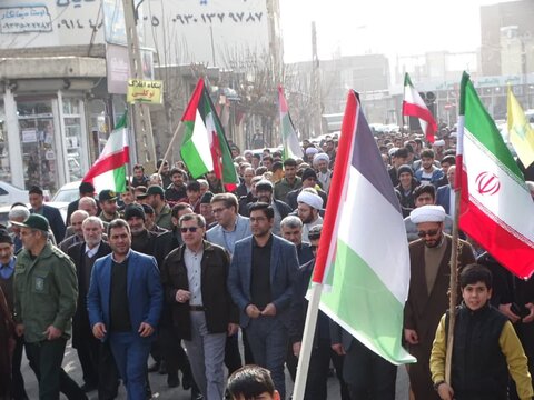 تصاویر/ راهپیمایی جمعه نصر و پیروزی در چهاربرج