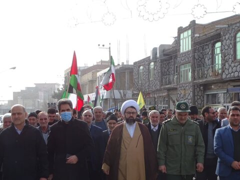 تصاویر/ راهپیمایی جمعه نصر و پیروزی در چهاربرج