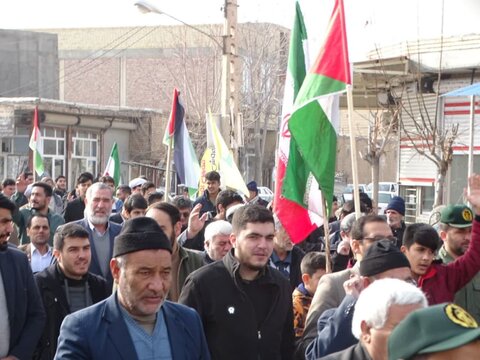 تصاویر/ راهپیمایی جمعه نصر و پیروزی در چهاربرج