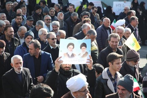 تصاویر/ راهپیمایی جمعه نصر و پیروزی در شهرستان ارومیه