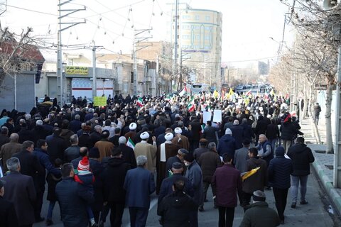 تصاویر/ راهپیمایی جمعه نصر و پیروزی در شهرستان ارومیه