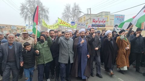 تصاویر/ راهپیمایی جشن پیروزی مقاومت و ملت فلسطین و جمعه نصر در خوی