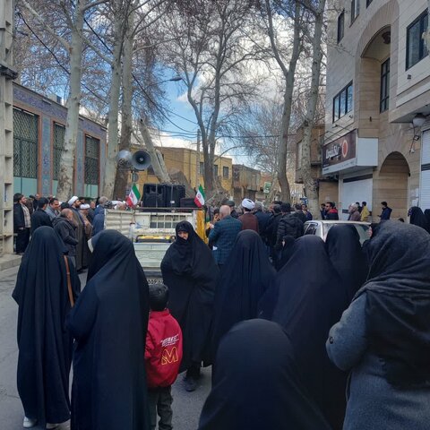 تصاویر/راهپیمایی جشن پیروزی و همبستگی با مردم مقتدر غزه در محلات