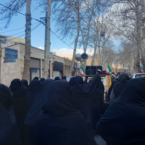 تصاویر/راهپیمایی جشن پیروزی و همبستگی با مردم مقتدر غزه در محلات